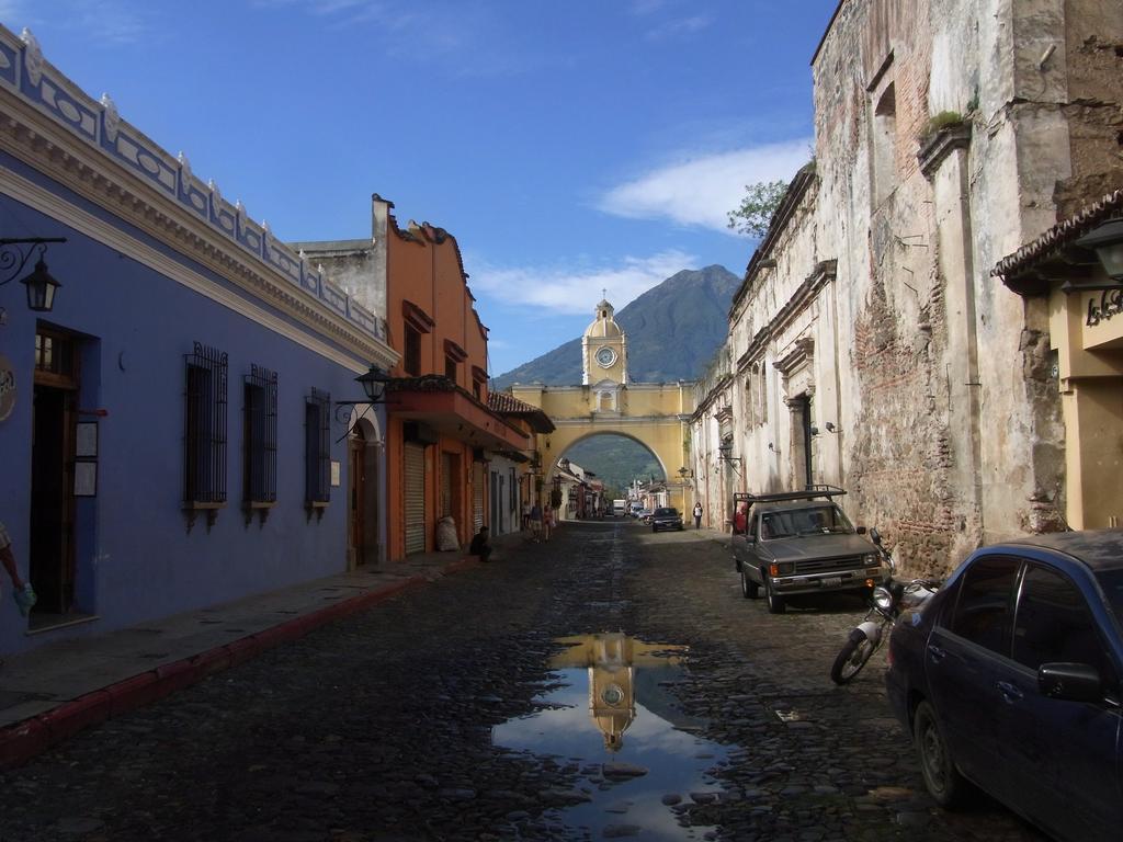 Posada Dona Luisa Antigua Exterior photo